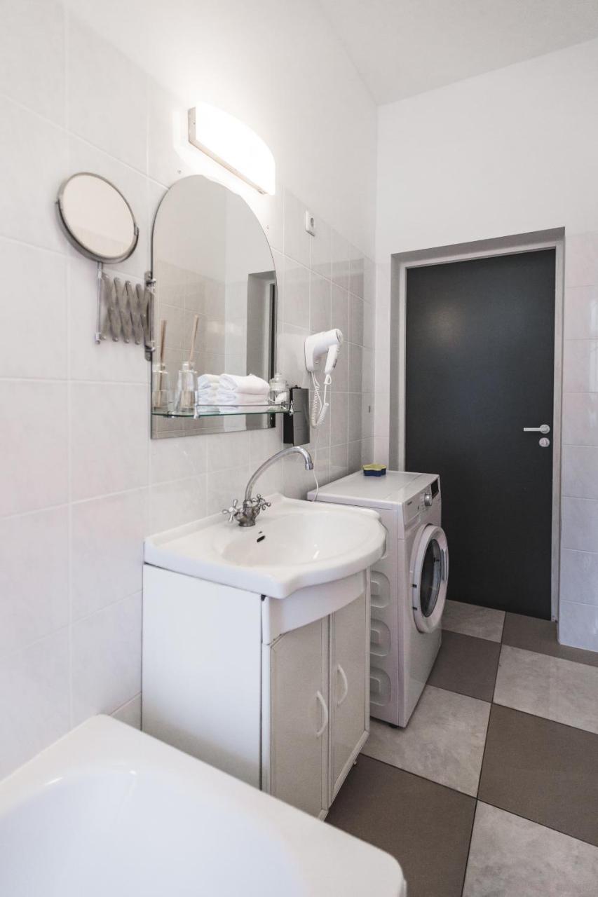 Bearsleys Archers Apartments Riga Extérieur photo